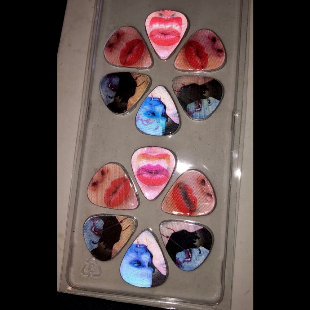 VAMPIRES Guitar Picks 12 GOTH Vamp Creepy Horror Fan Motion Picks M gauge NEW
